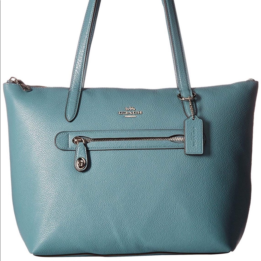 OFFERS!! NWT! Baby blue “marine” coach taylor tote